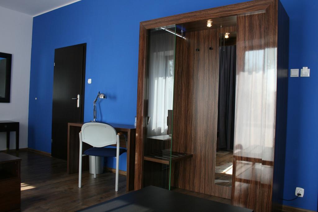 Hotel Opera Tarnowskie Góry Cameră foto