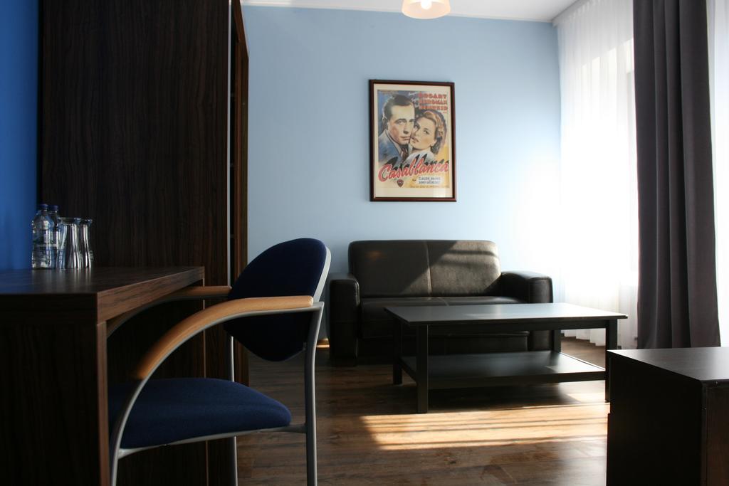 Hotel Opera Tarnowskie Góry Cameră foto